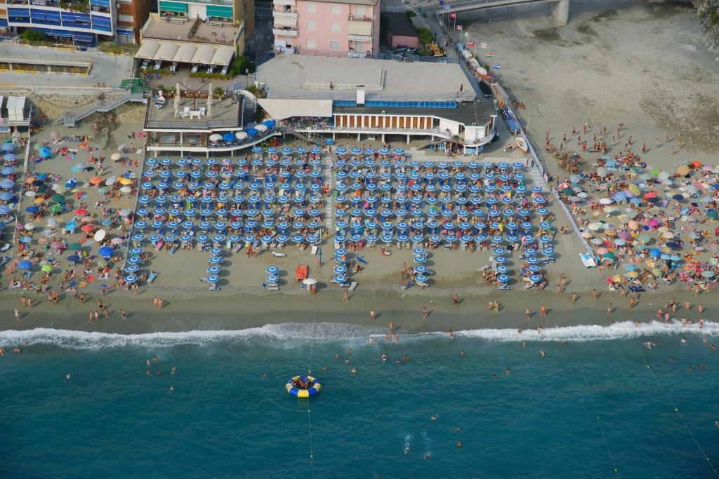 Hotel Bagni Arcobaleno Deiva Marina Zewnętrze zdjęcie